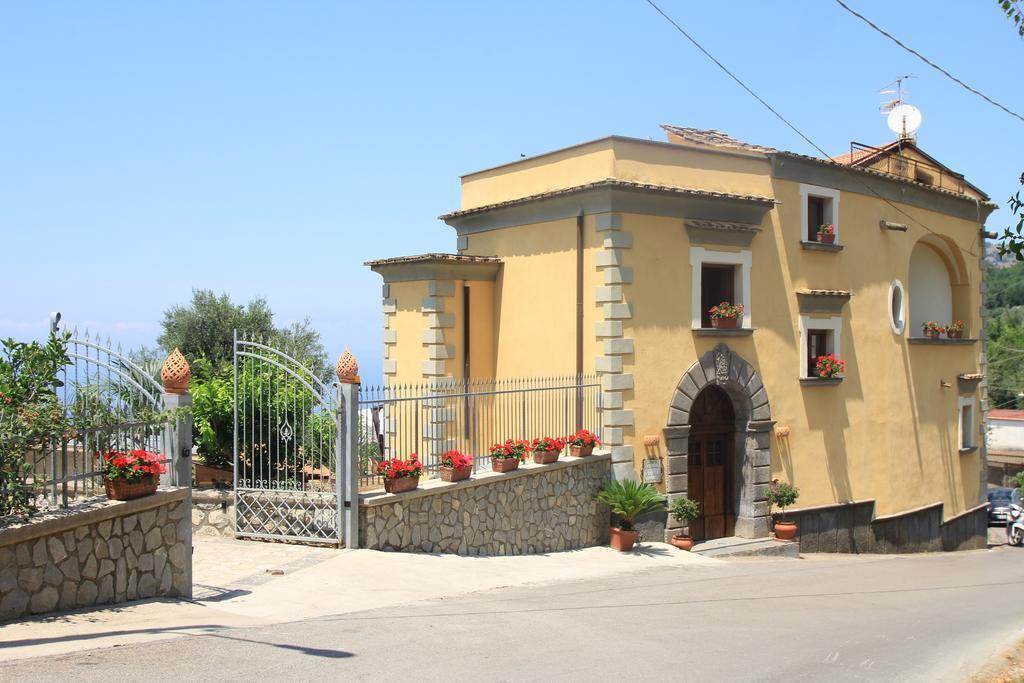 Agriturismo Antico Casale Colli Di San Pietro Farm stay Piano di Sorrento